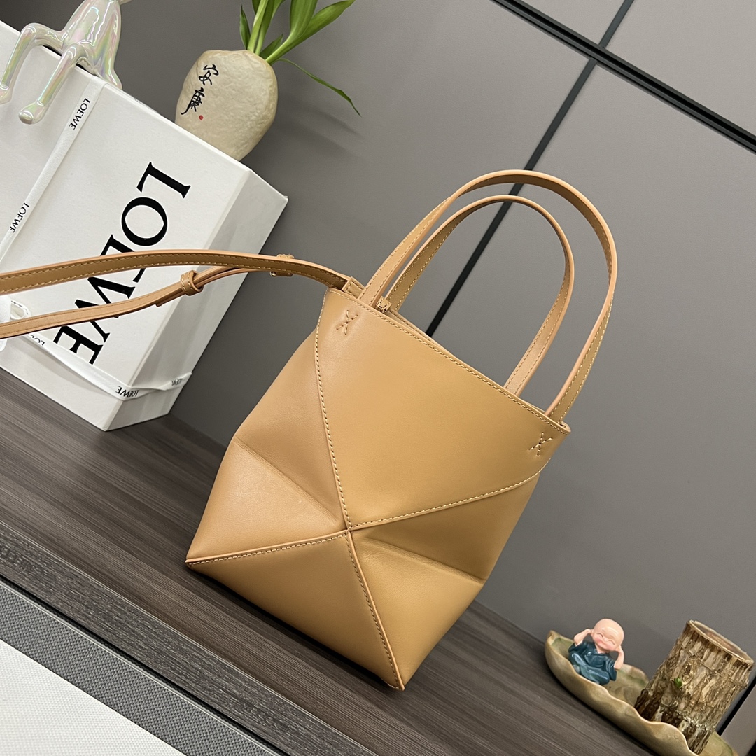 Loewe Shopping Bags